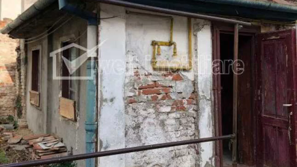 Piața imobiliară a explodat în Cluj-Napoca: O cocioabă tocmai s-a vândut cu 25.000 de euro! (FOTO)