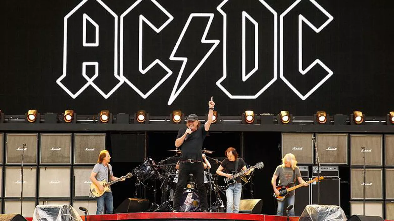 Dosarul ȘPĂGILOR de la Vama Nădlac 2: S-a cerut MITĂ și celebrei TRUPE AC/DC pentru a le permite artiștilor trecerea camioanelor cu echipamente către Ungaria