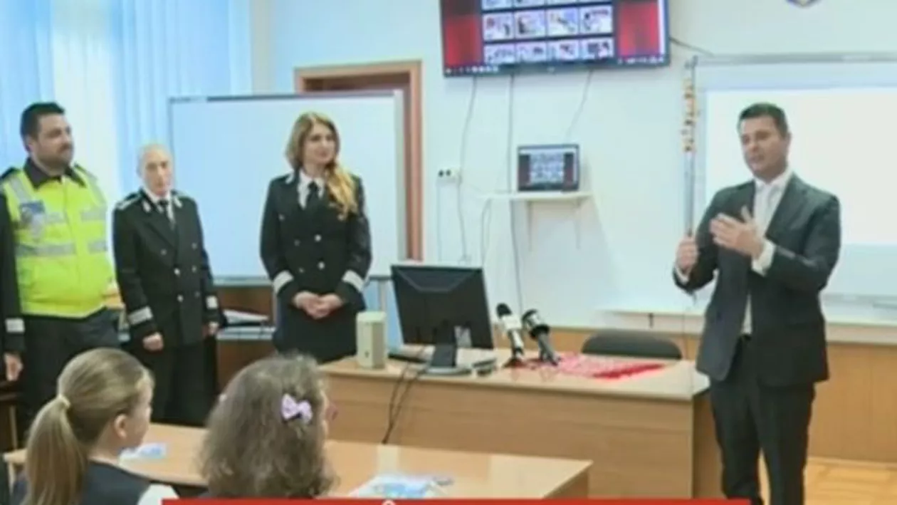 Proiecte pentru siguranța elevilor din Sectorul 5. Autoritățile locale merg zilnic în școli și discută cu copiii despre tipurile de violență și capacitatea de a găsi soluții (VIDEO)