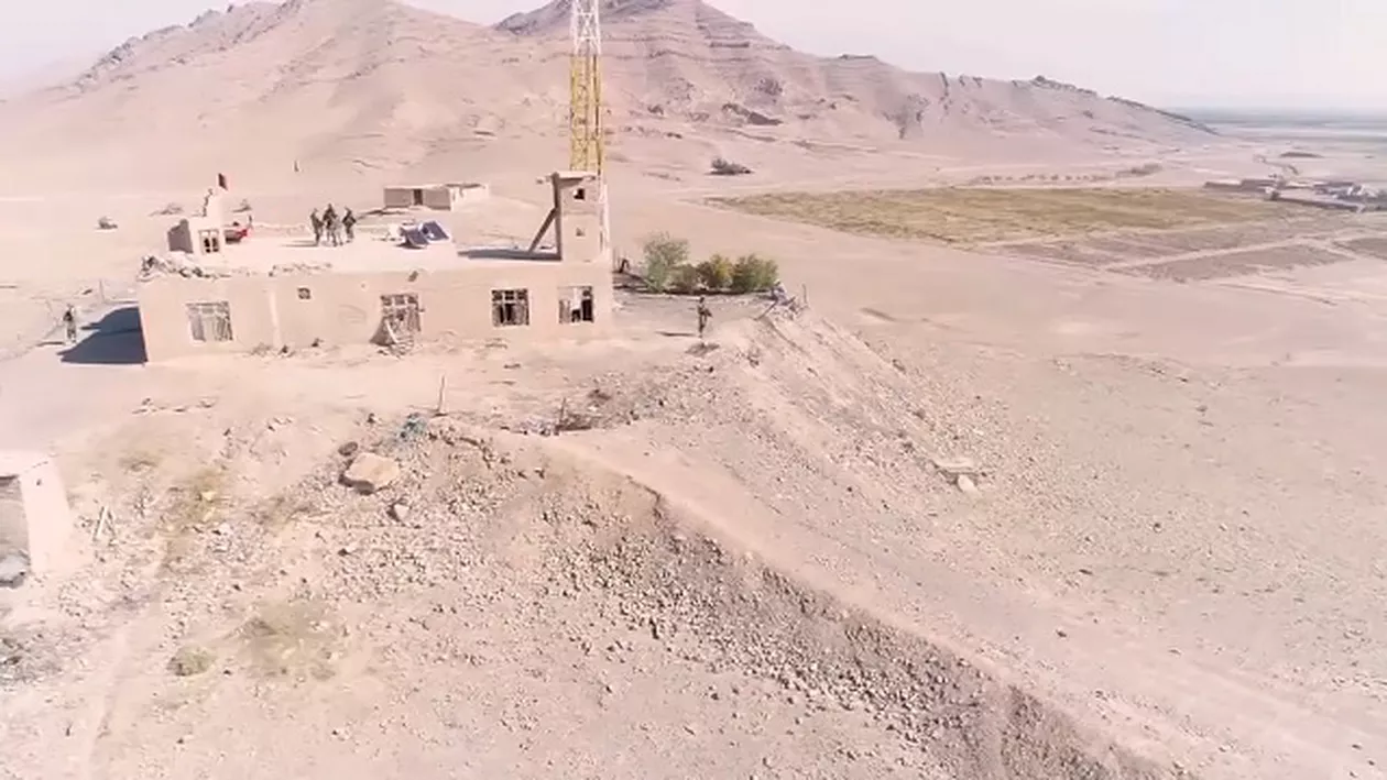 Imagini de colecție cu parașutiștii români din Afganistan: Cum apără „Vulturii Negri” interesele României, la peste 4.000 de kilometri depărtare de țară (VIDEO)