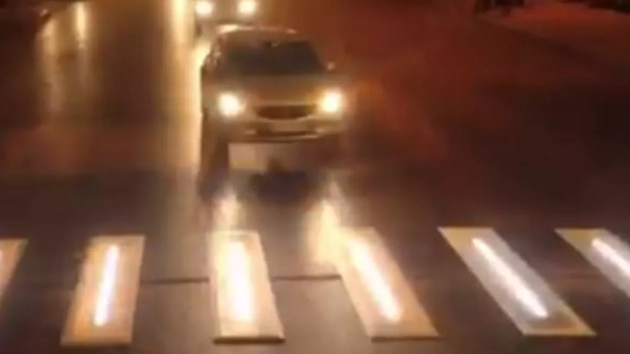 Prima trecere de pietoni smart din Constanța a rezistat o lună (VIDEO)