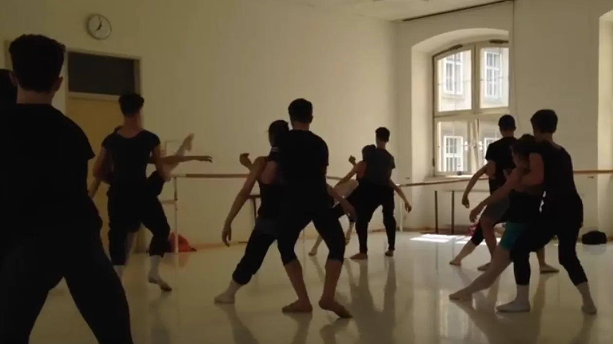 Anchetă la Școala de Balet din Viena, condusă de o ROMÂNCĂ: Copii batuți, puși să fumeze și umiliți ca să slăbească