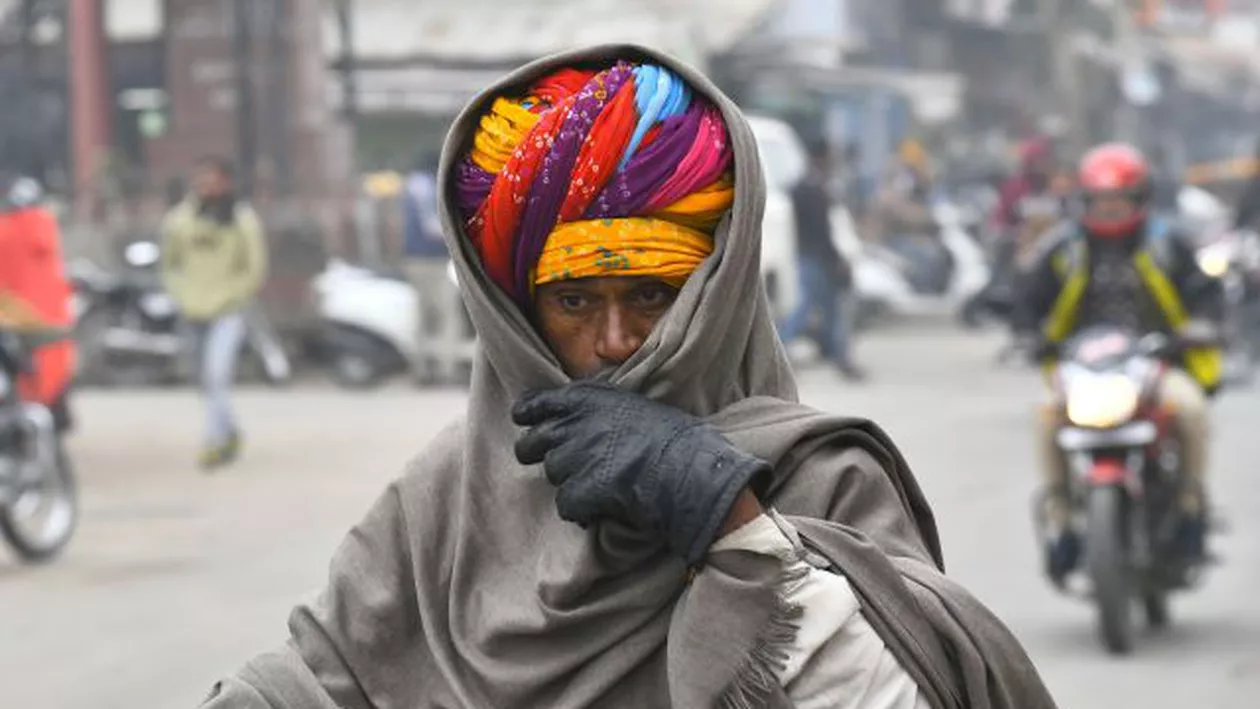 India se confruntă cu cele mai scăzute temperaturi din ultimii 22 de ani: Cel puțin 38 de oameni au murit 