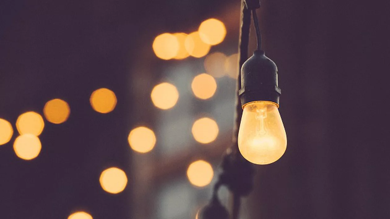 Zone din București și Ilfov, fără curent electric. Anunțul companiei de distribuție