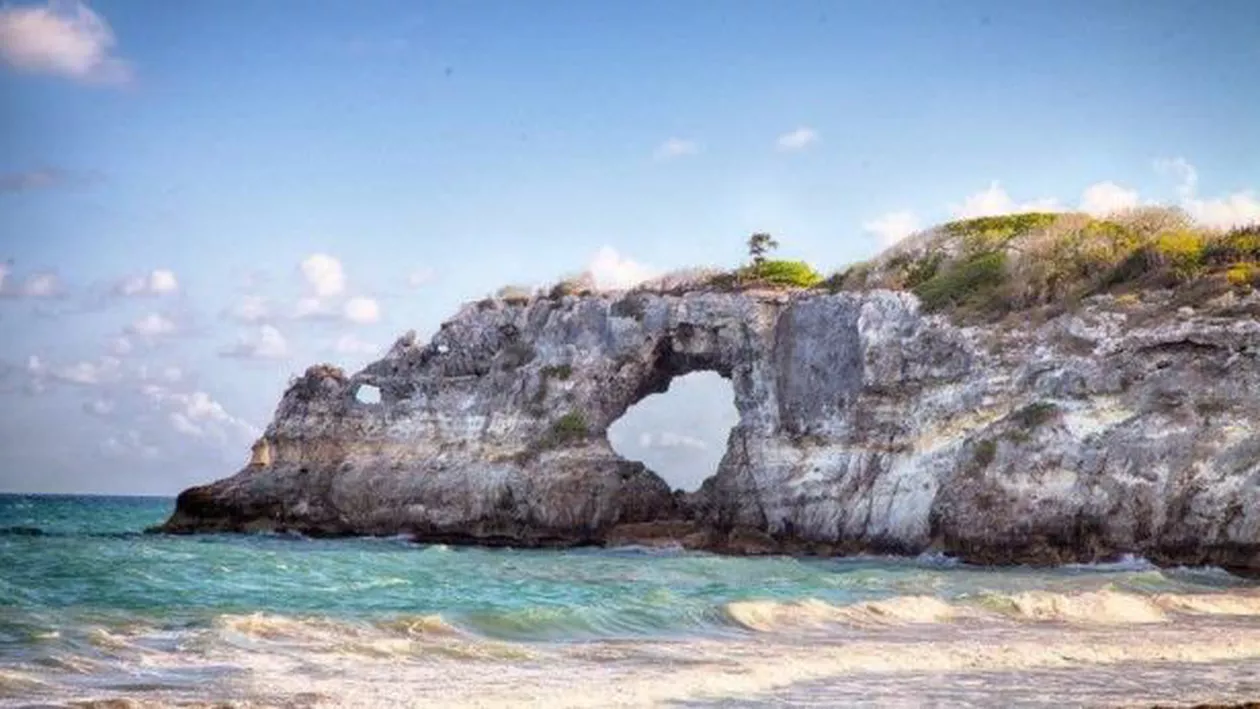 Cutremurul din Puerto Rico a produs daune irecuperabile: O minune naturală unicată a fost distrusă în urma seismului