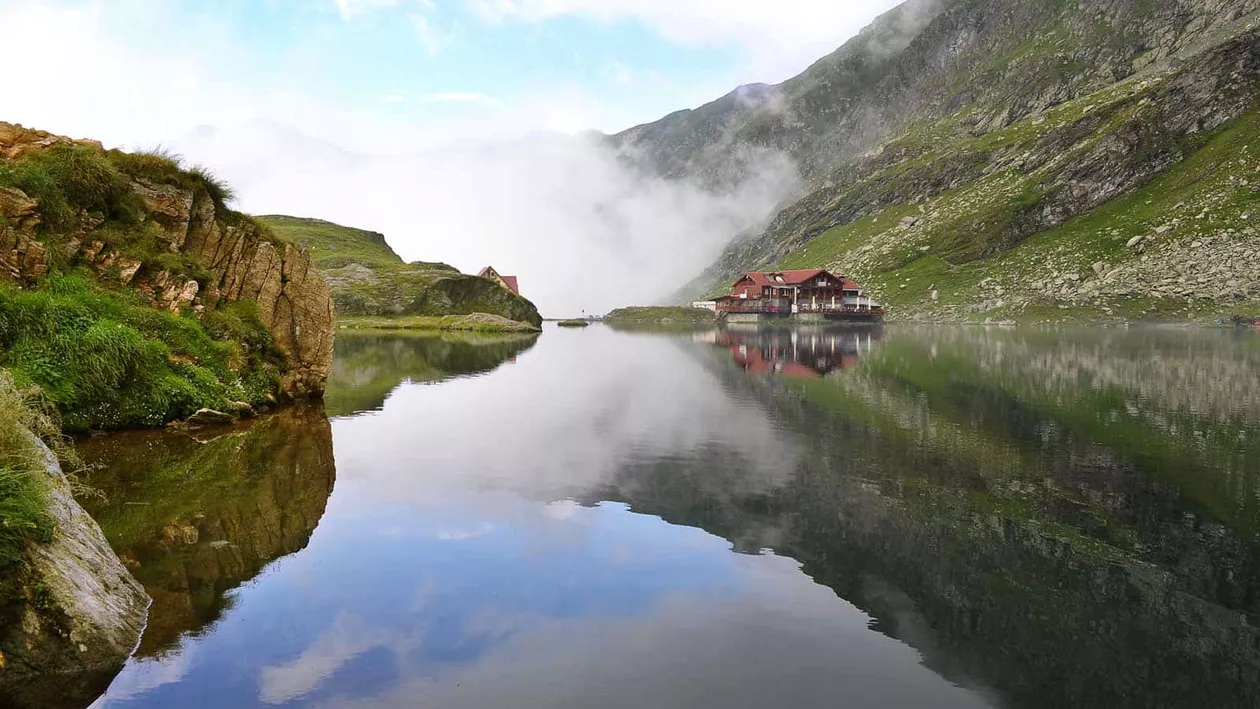Destinație turistică din România, inclusă în faimosul top realizat de New York Times: 'Pentru a experimenta o parte din sălbăticia reală nu este nevoie să mergeți până la capătul Pământului, ci vizitați această țară'