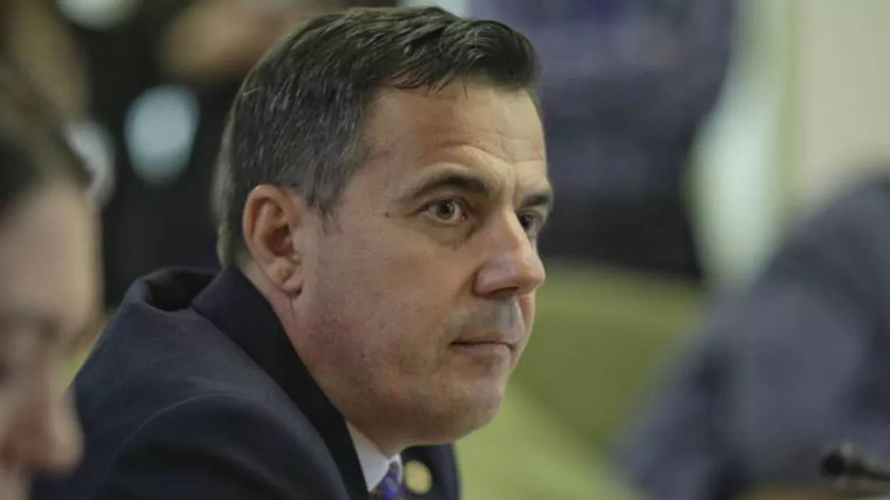 Ministrul Dezvoltării, Ion Ştefan, s-a prezentat la DNA: ”Am mers din proprie inițiativă pentru a mă pune la dispoziția organelor de anchetă și a renunța la imunitate” / Precizările Ministerului (VIDEO)