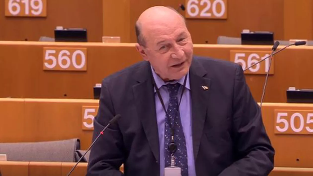 Traian Băsescu, revoltat de situația din insulele grecești: ”Doamnă comisar, mor copii în Europa din cauza mizeriei” (VIDEO)