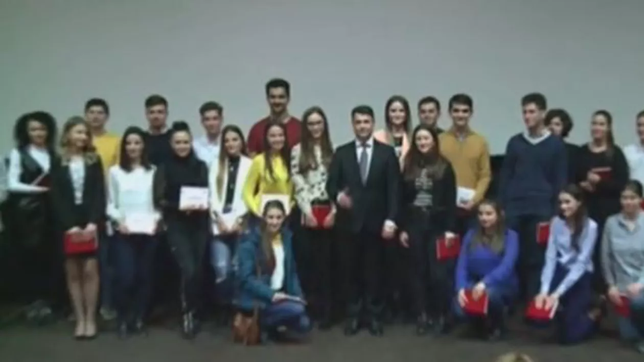 Eveniment omagial dedicat actorului Ștefan Iordache, organizat în Sectorul 5. Primăria a acordat premii studenților cu rezultate excepționale în 2019 (VIDEO)