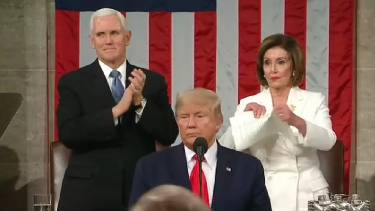 Şefa Camerei Reprezentanţilor a rupt discursul lui Donald Trump (VIDEO)