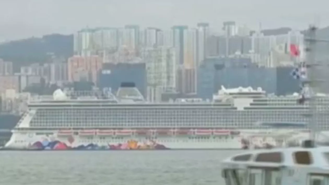 CORONAVIRUS | 17 români sunt pe vasul de croazieră aflat în carantină în largul coastelor Japoniei (VIDEO)