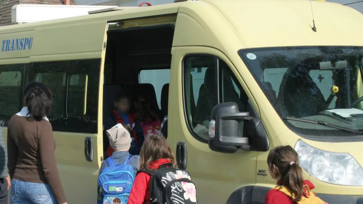 UPDATE // Ministrul Educației, după publicarea în Monitorul Oficial a OUG privind decontarea navetei elevilor: ”Dintr-o regretabilă eroare materială a fost publicată o variantă inițială a ordonanței de urgență, nu cea aprobată în ședința de guvern”