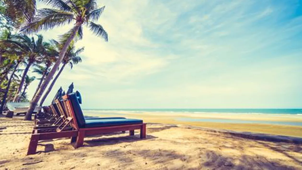 Românii care își anulează excursiile în zonele afectate de coronavirus pot primi banii înapoi!