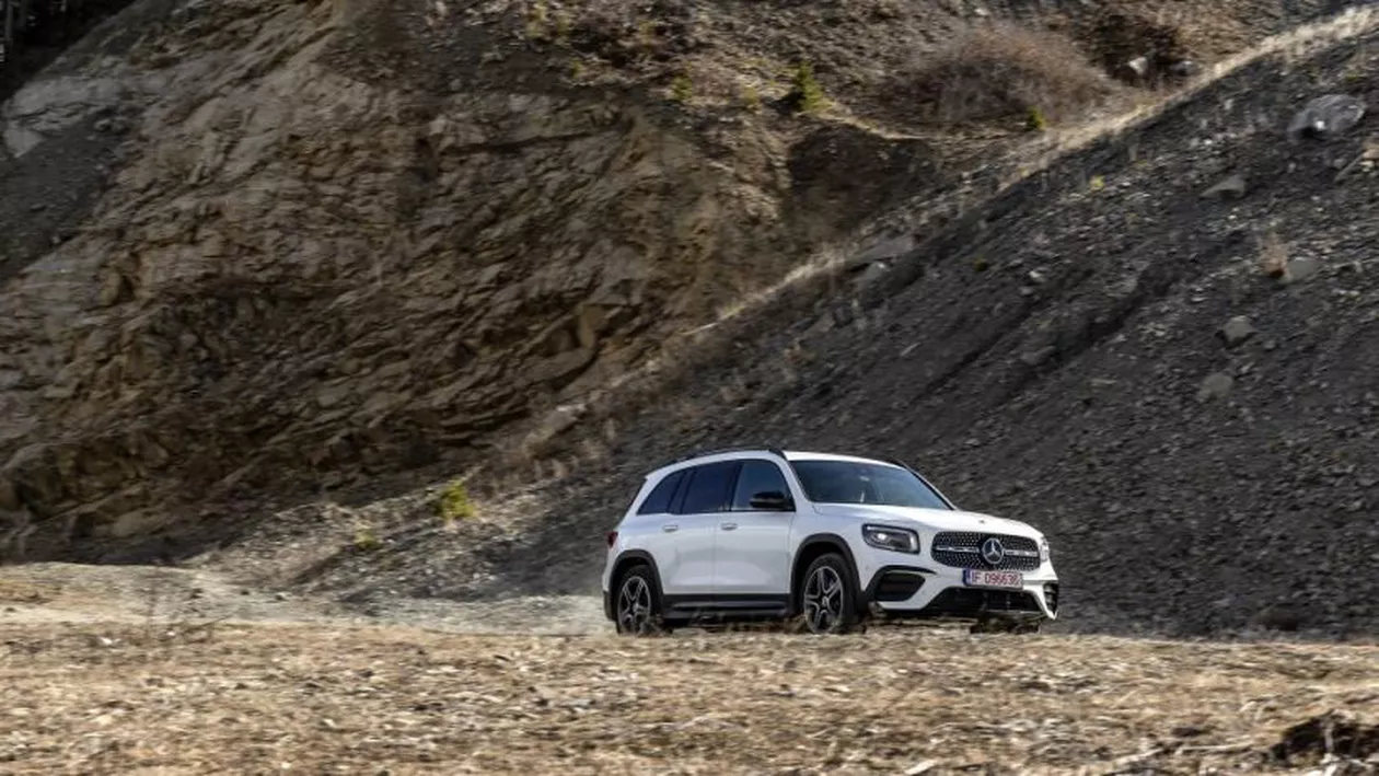 Test Mercedes-Benz GLB 250 4Matic: Cu aere de G-Class