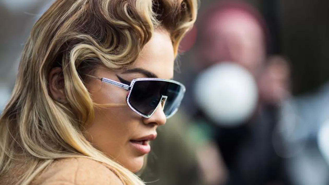Rita Ora se protejează de coronavirus. Artiştii internaţionali iau măsuri pentru sănătatea personală (FOTO)