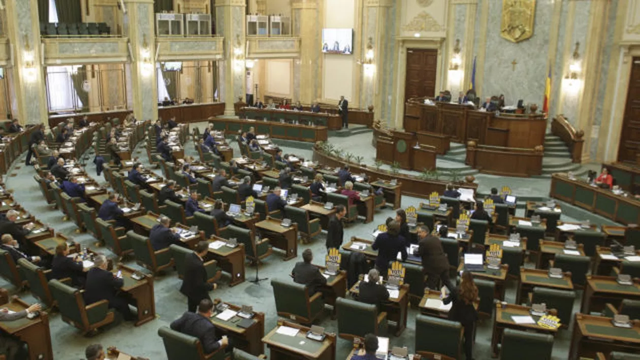 Votul în plenul reunit pe decretul privind starea de urgenţă, joi, la ora 12.00