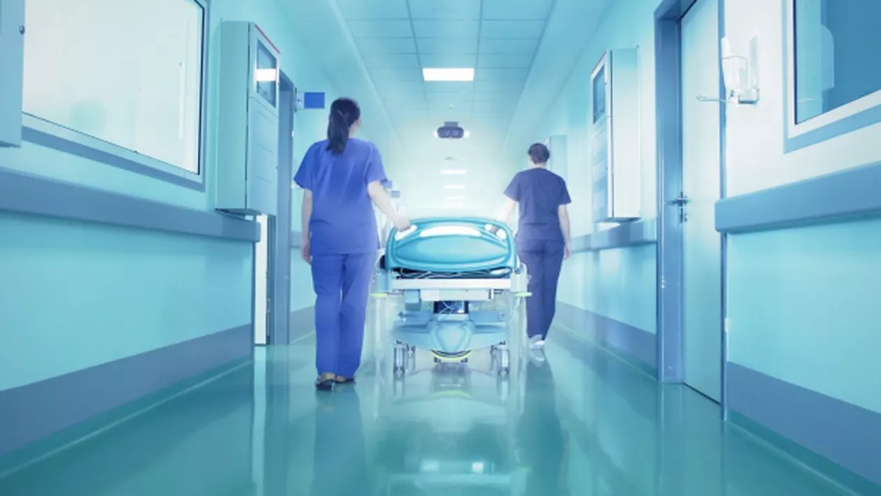În scenariul 4, dacă România trece de 2.000 de cazuri de infecții cu coronavirus, medicii cu simptome ușoare vor continua să meargă la spital, cazurile ușoare tratate acasă (VIDEO)