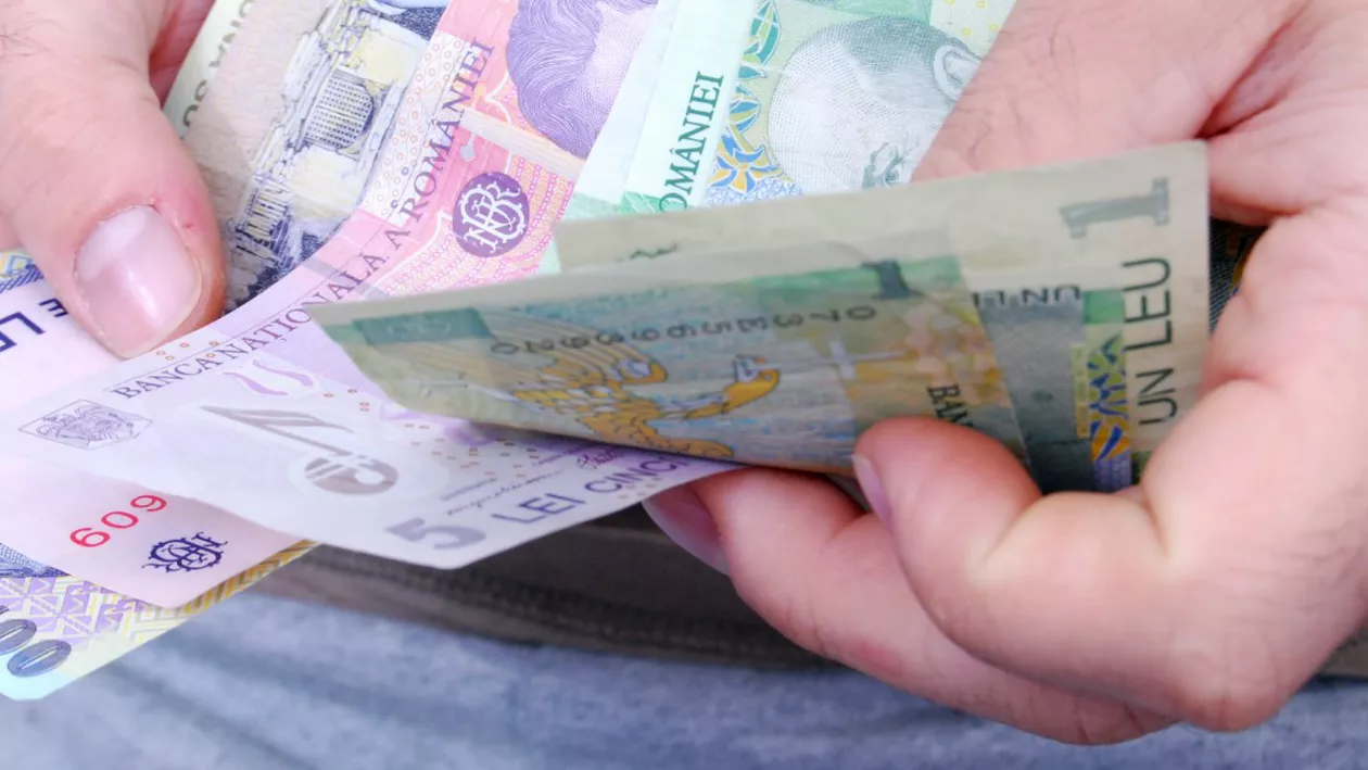 Situație revoltătoare în Vrancea. Sătenii cumpără exemplarele de declarație pe propria răspundere, cu care pot ieși din casă, cu un leu bucata