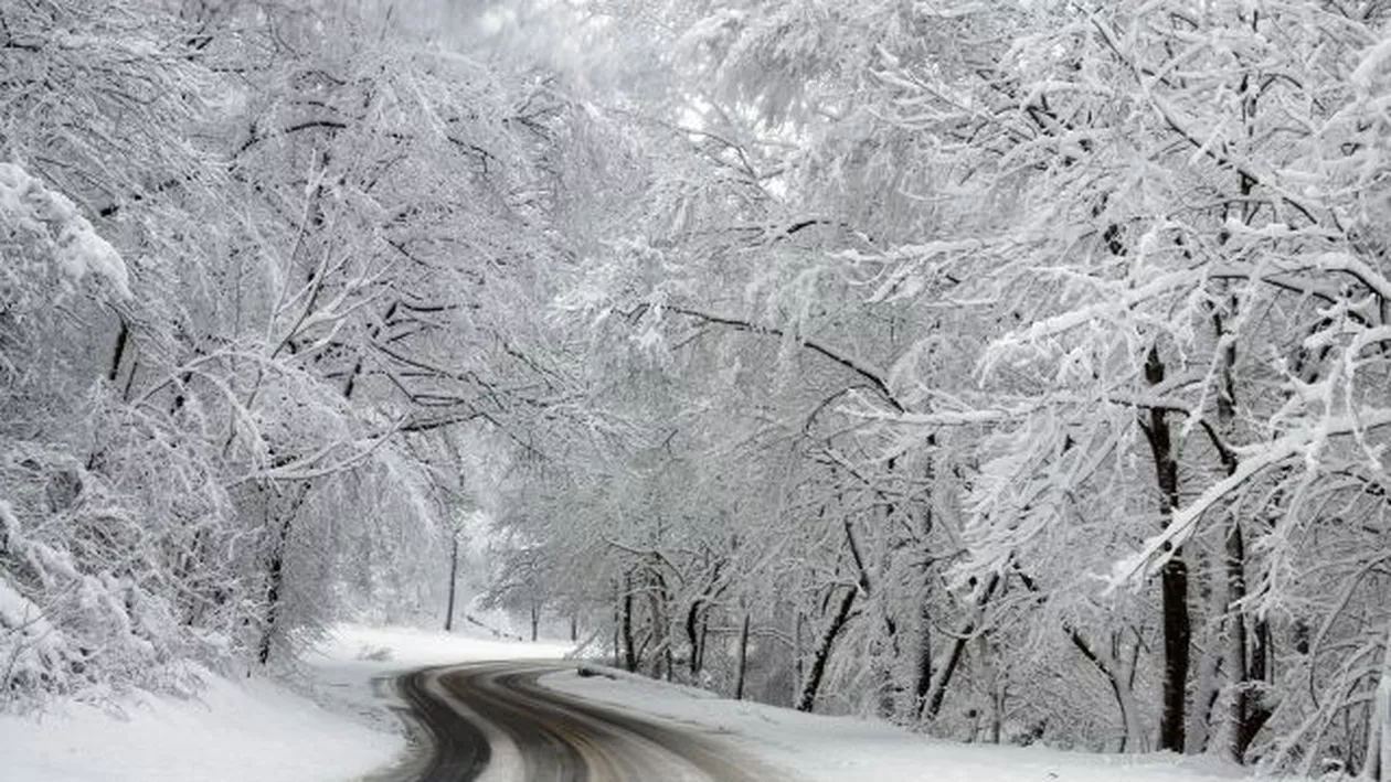 ALERTĂ METEO: Cod galben de ninsori în mai multe județe
