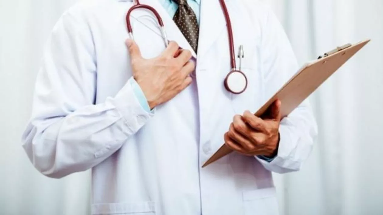 CORONAVIRUS. Managerul demis al Spitalului Piatra Neamț își trata soția de COVID-19, deși nu era bolnavă: 'Am vrut să previn o boală pe care eu însumi puteam să o aduc în familia mea'