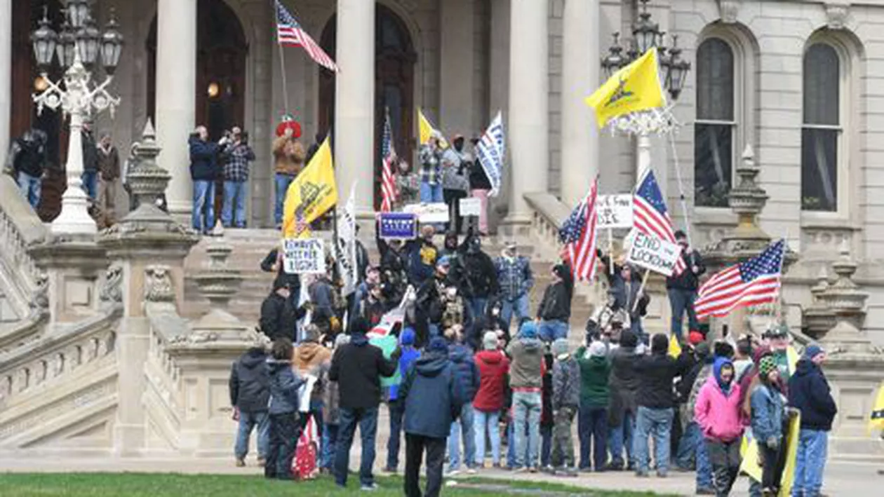 CORONAVIRUS | Proteste în mai multe state americane în plină pandemie de COVID-19: Oamenii cer ridicarea măsurilor de restricție și repornirea economiei (VIDEO)