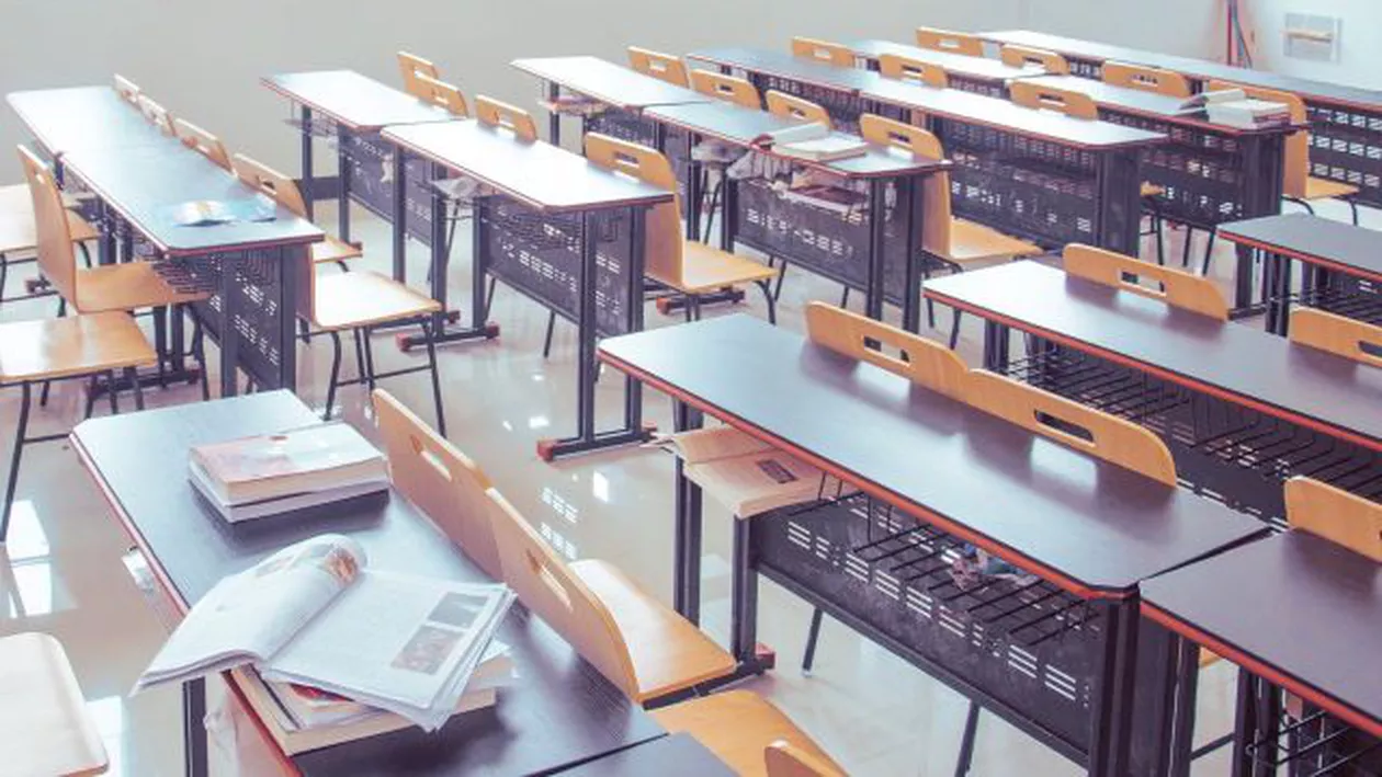 Ministerul Educației vrea dovezi de la profesori că țin orele online. Ce trebuie să facă aceștia