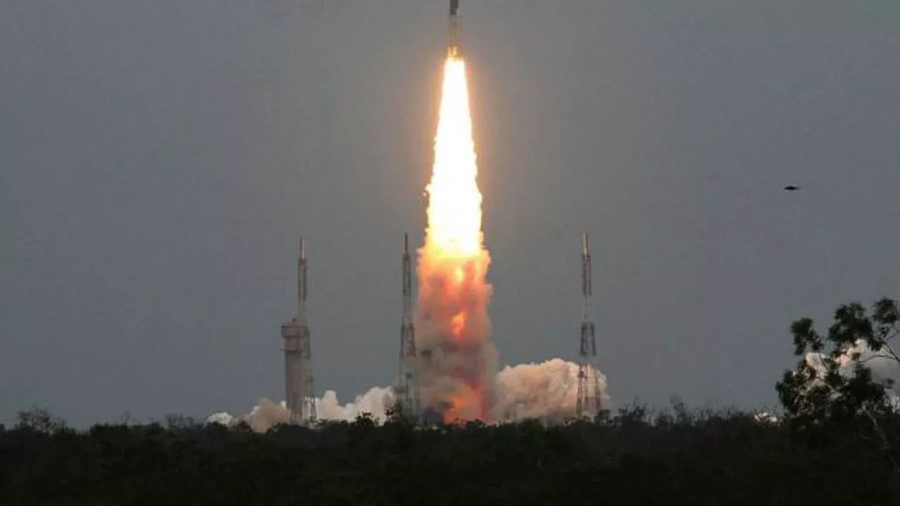 Iranul şi-a lansat primul satelit militar. Statele Unite cer sancţiuni din partea ONU (VIDEO)