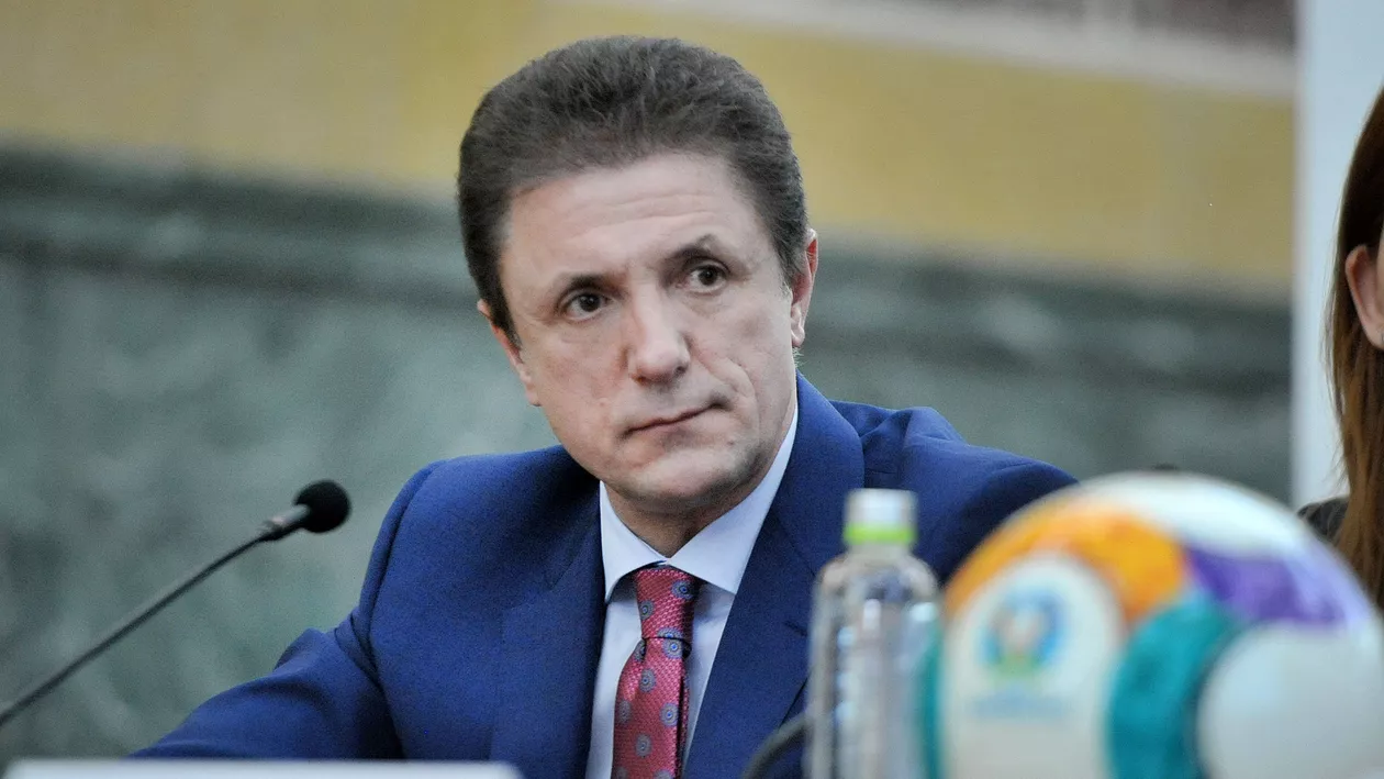 Gică Popescu: 'EURO 2020, cel mai important eveniment sportiv organizat vreodată de România. Pe lângă cele trei stadioane, vom avea și alte 400 de terenuri'