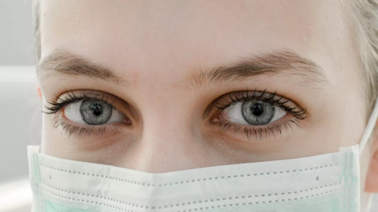 Cum se poartă corect masca sanitară
