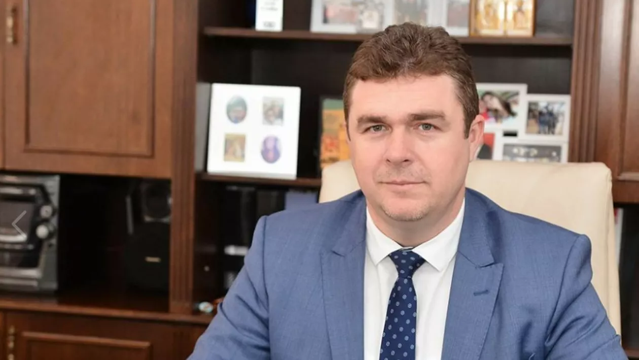 Președintele CJ Mehedinți, Aladin Georgescu (PSD): 'Am semnat contractul de finanțare pentru reabilitarea, modernizarea și extinderea ambulatoriului integrat al Spitalului Județean Drobeta Turnu Severin'