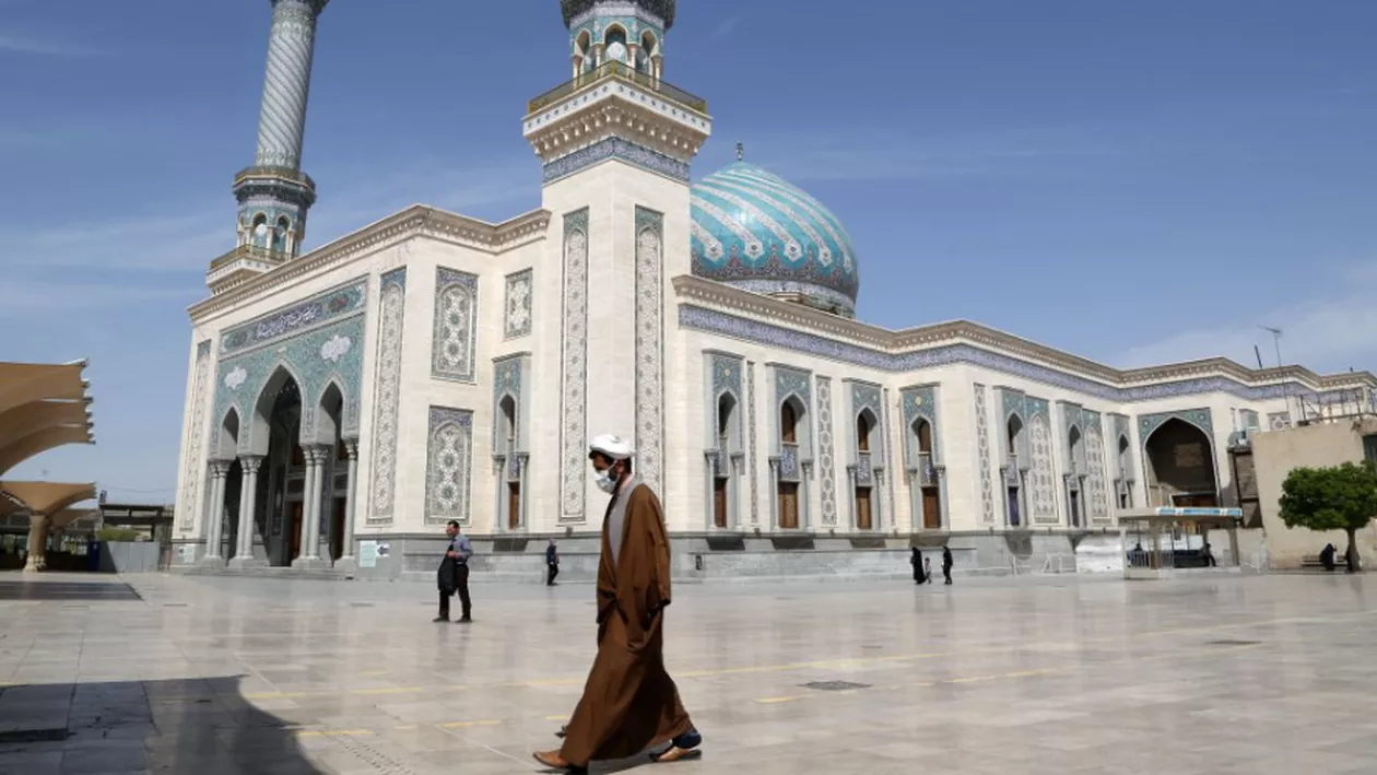 Iranul a început redeschiderea moscheilor din zonele cu risc epidemiologic scăzut. Aproape 80,000 de persoane au fost declarate vindecate