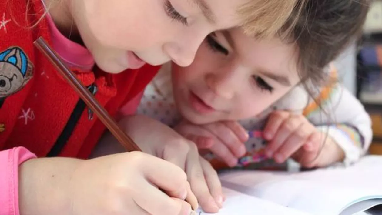 Anunț al Ministerului Educației: Când încep înscrierile copiilor în clasa pregătitoare pentru anul școlar 2020-2021