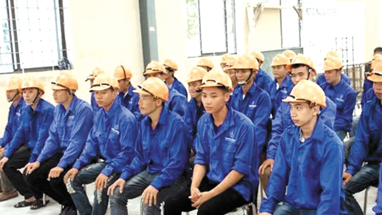 Coronavirus. Aproximativ 50 de angajaţi din Sri Lanka ai unei firme de confecţii din Focşani, confirmați cu Covid-19