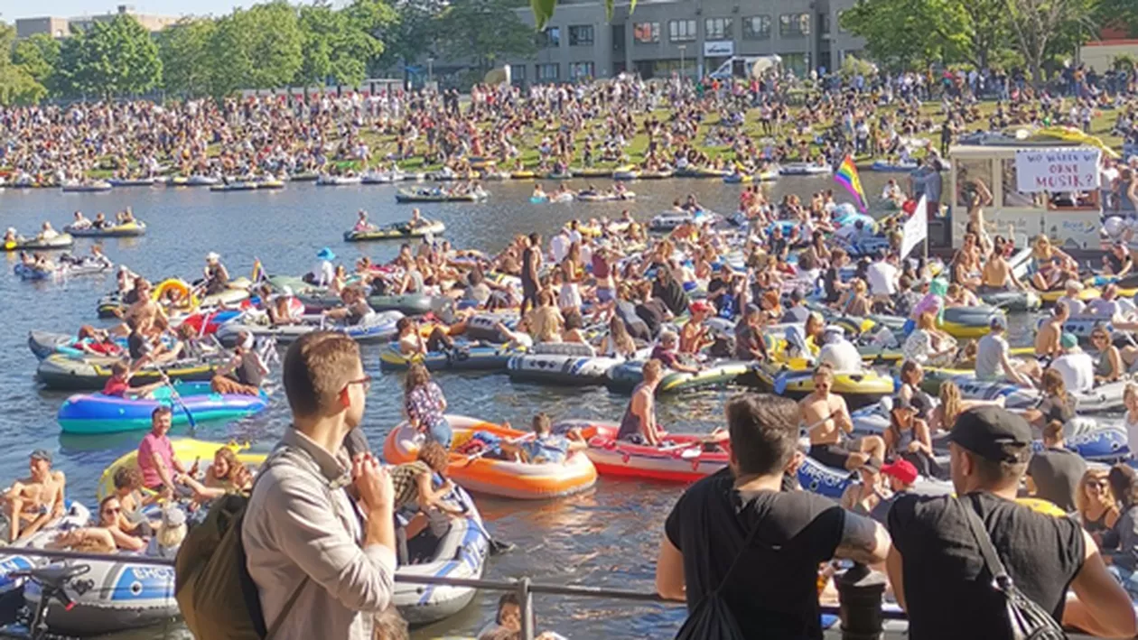 CORONAVIRUS | Germania, între reguli și nepăsare. Unde nu se respectă distațarea socială (FOTO)