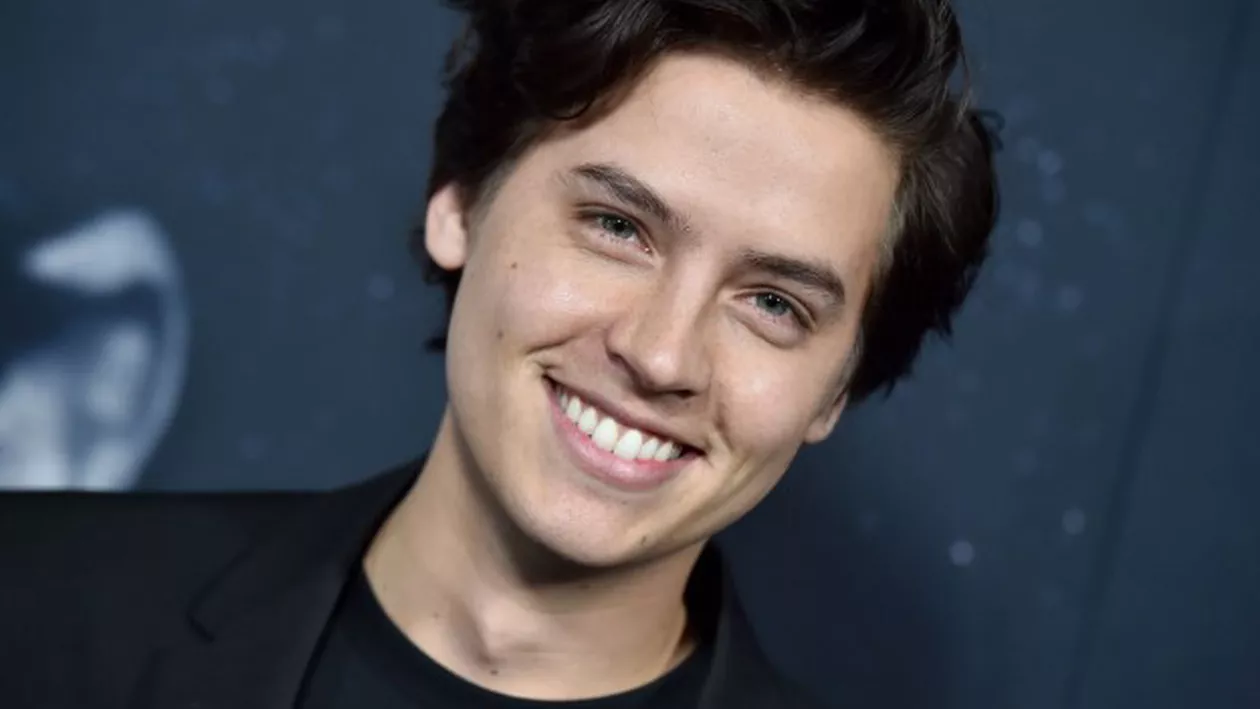 Cole Sprouse, actorul din serialul Riverdale, a fost arestat în timp ce protesta împotriva rasismului, după uciderea lui George Floyd