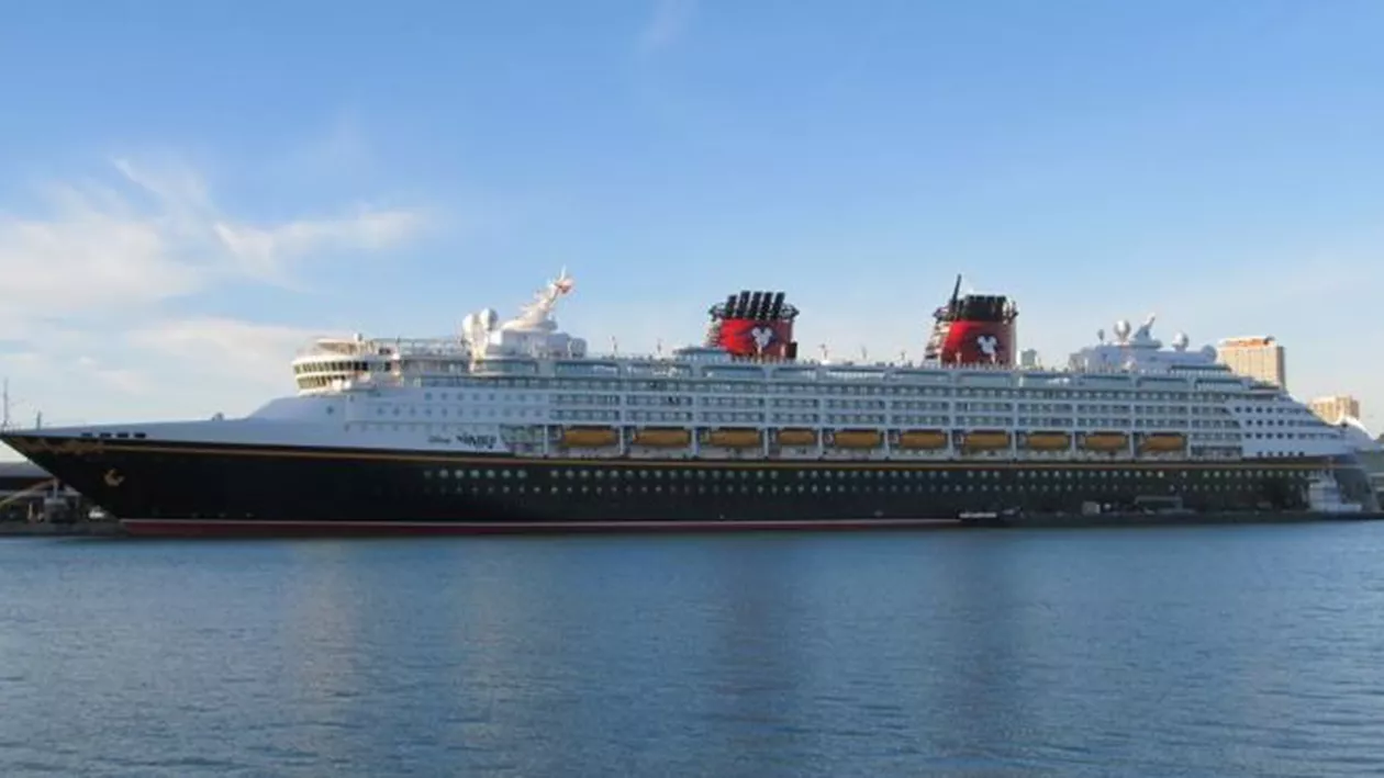 Ce s-a întâmplat cu românii de pe vasul de croazieră din SUA, focar de COVID-19
