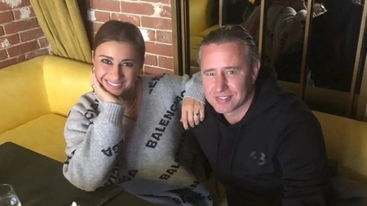 Ce se ascunde în garajul familiei Reghecampf: Primele imagini cu bolidul de 375.000 euro făcut cadou de Anamaria Prodan lui Reghe (GALERIE FOTO)