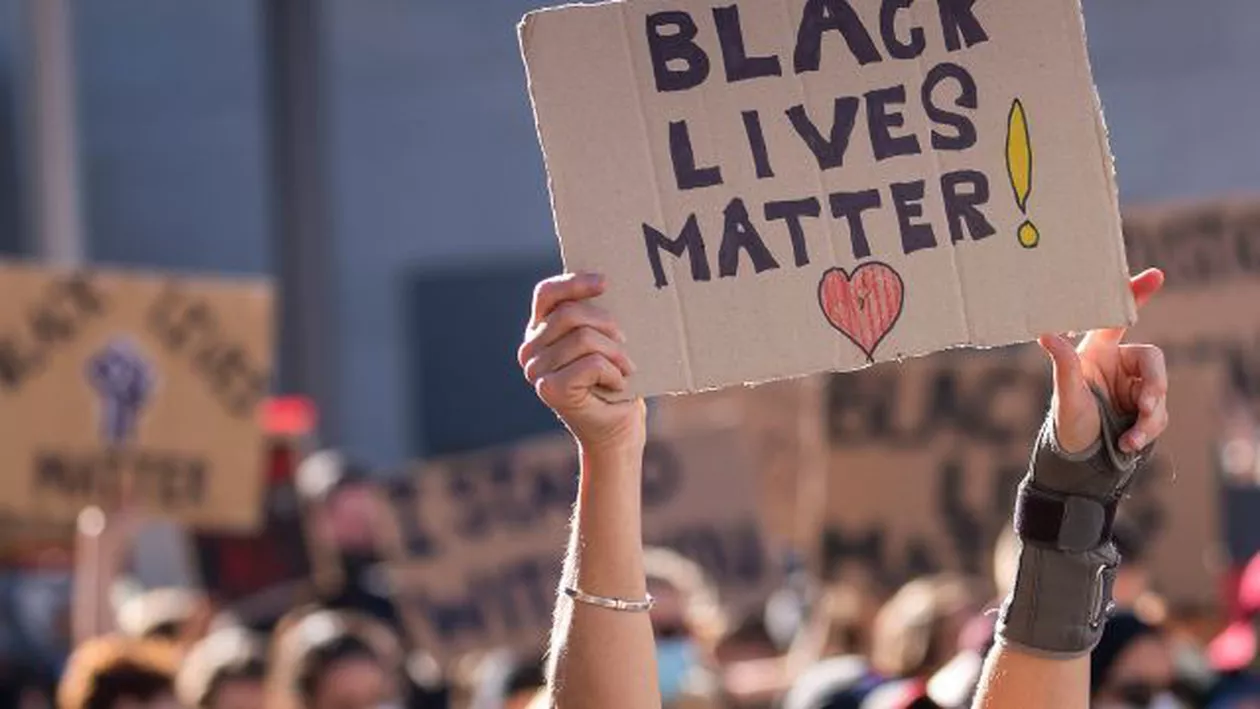 Cum a luat de fapt naștere „Black Lives Matter, organizația prezentă la protestele din SUA