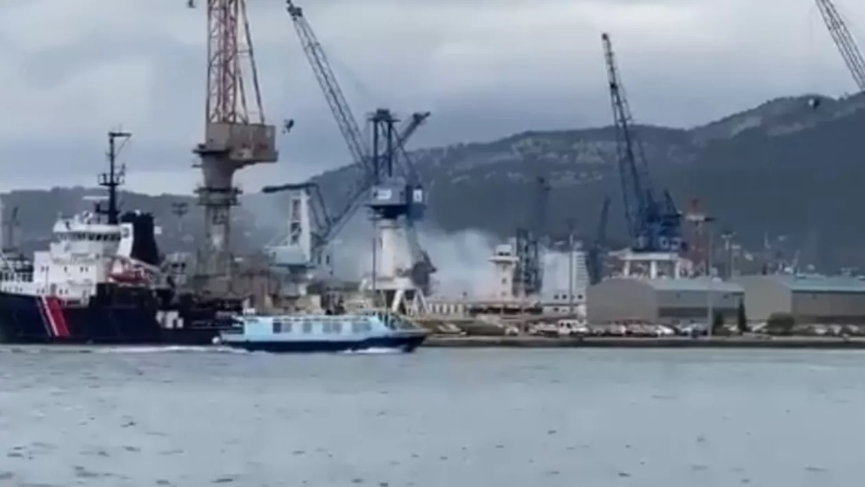 Incendiu la bordul unui submarin nuclear francez aflat în revizie