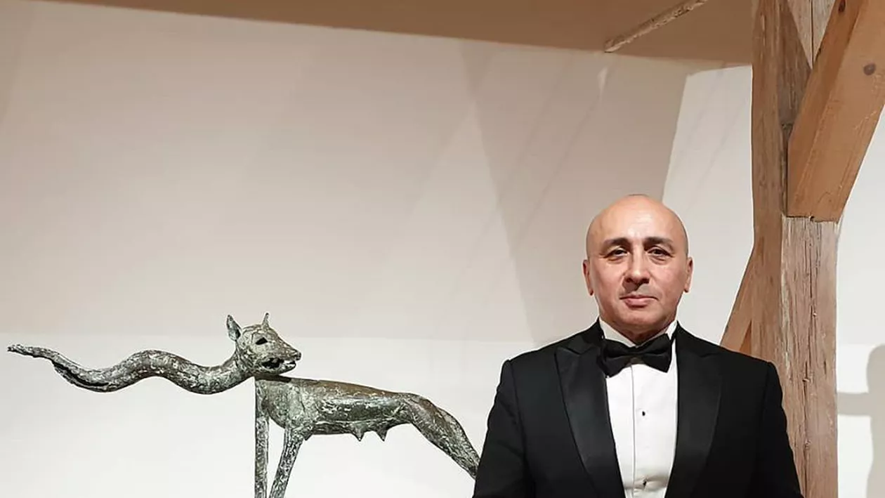 Marcel Pavel a contractat noul coronavirus pe fondul unei duble pneumonii. Cum se simte cântărețul, internat la Matei Balș