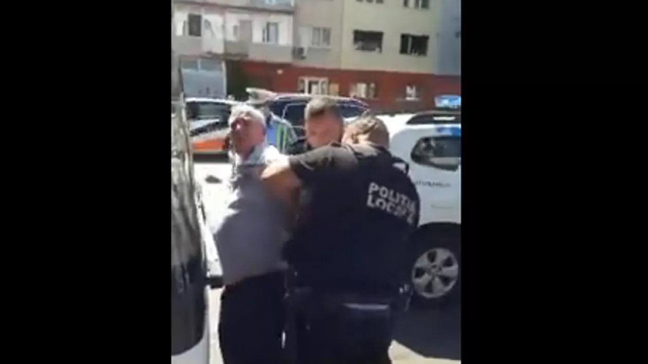 Un șofer de autobuz din Bacău, încătușat de Poliția Locală după ce ar fi condus fără mască și ar fi intrat într-un clinci verbal cu un agent. Primarul Necula: Nu voi tolera niciodată încălcarea legii, dar nici abuzurile (VIDEO)
