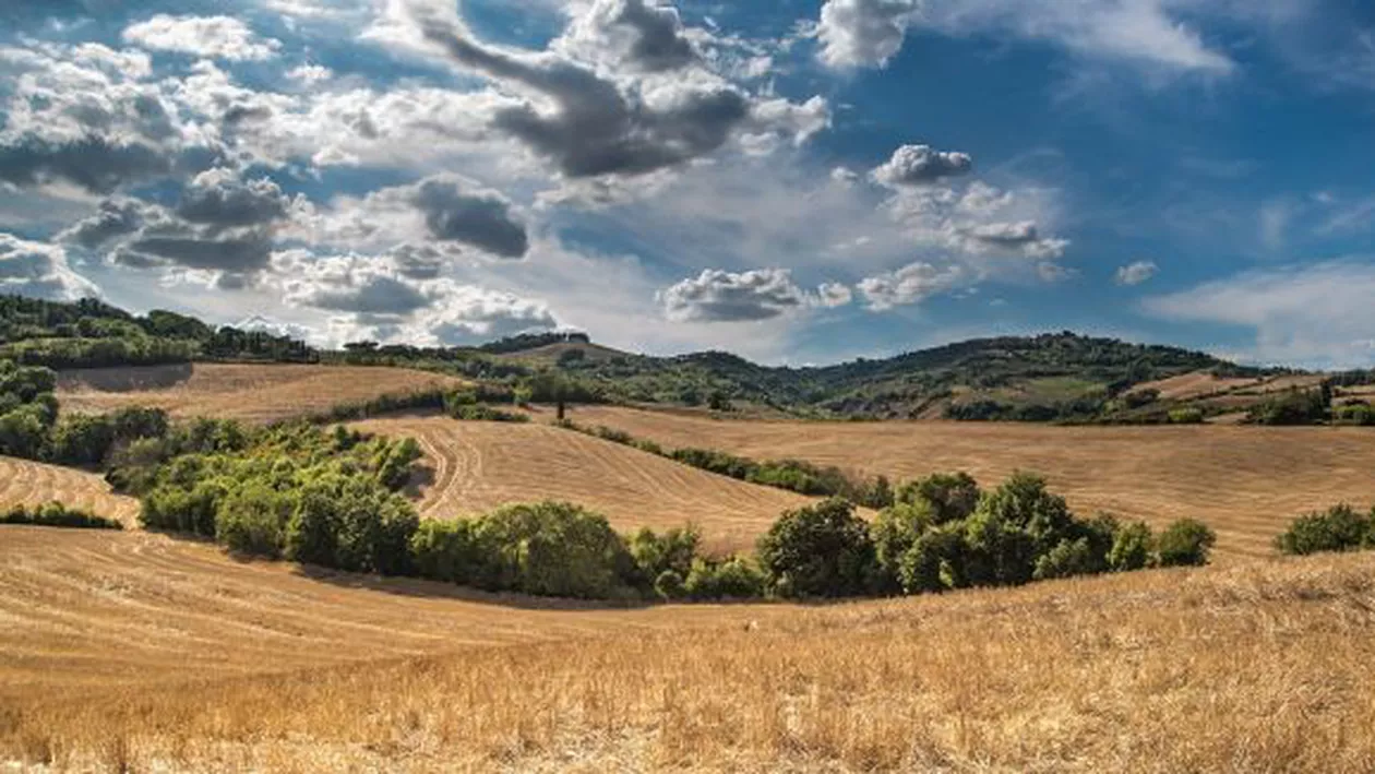 Prognoza meteo pentru weekendul 10 – 12 iulie 2020. Mateorologii anunță vreme caniculară în toată țara, duminică seara revin ploile