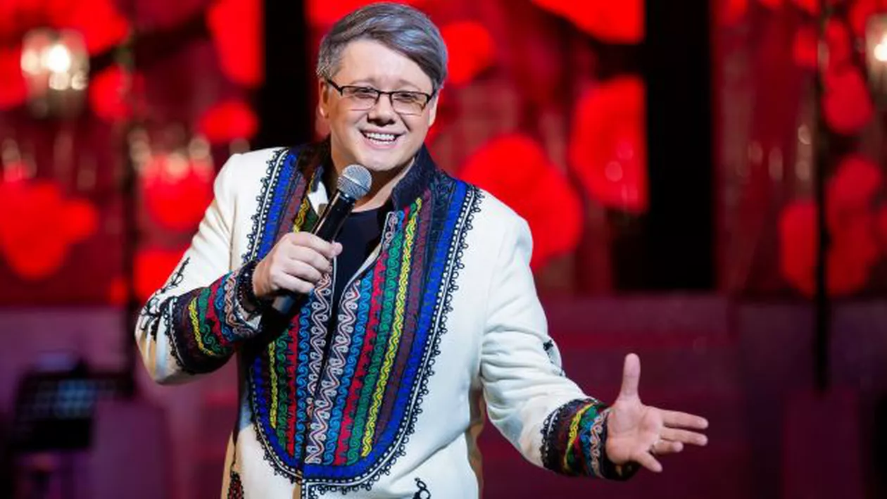 Fuego a publicat primele fotografii cu mama lui. Uite cât de frumoasă era în tinerețe și ce eforturi deosebite a făcut pentru celebrul cântăreț (GALERIE FOTO)