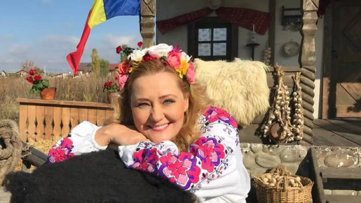CV-ul Elenei Lasconi. Fosta prezentatoare ProTv candidează din partea USR la Primăria Câmpulung Muscel