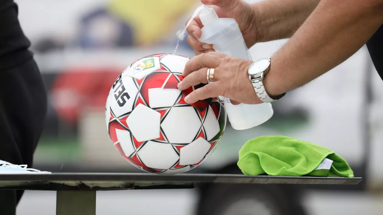 UPDATE // Antrenorul Cristiano Bergodi ar fi angajatul Universității Craiova cu rezultat „neconcludent” la testul pentru COVID-19. Cine e persoana testată pozitiv pentru noul coronavirus