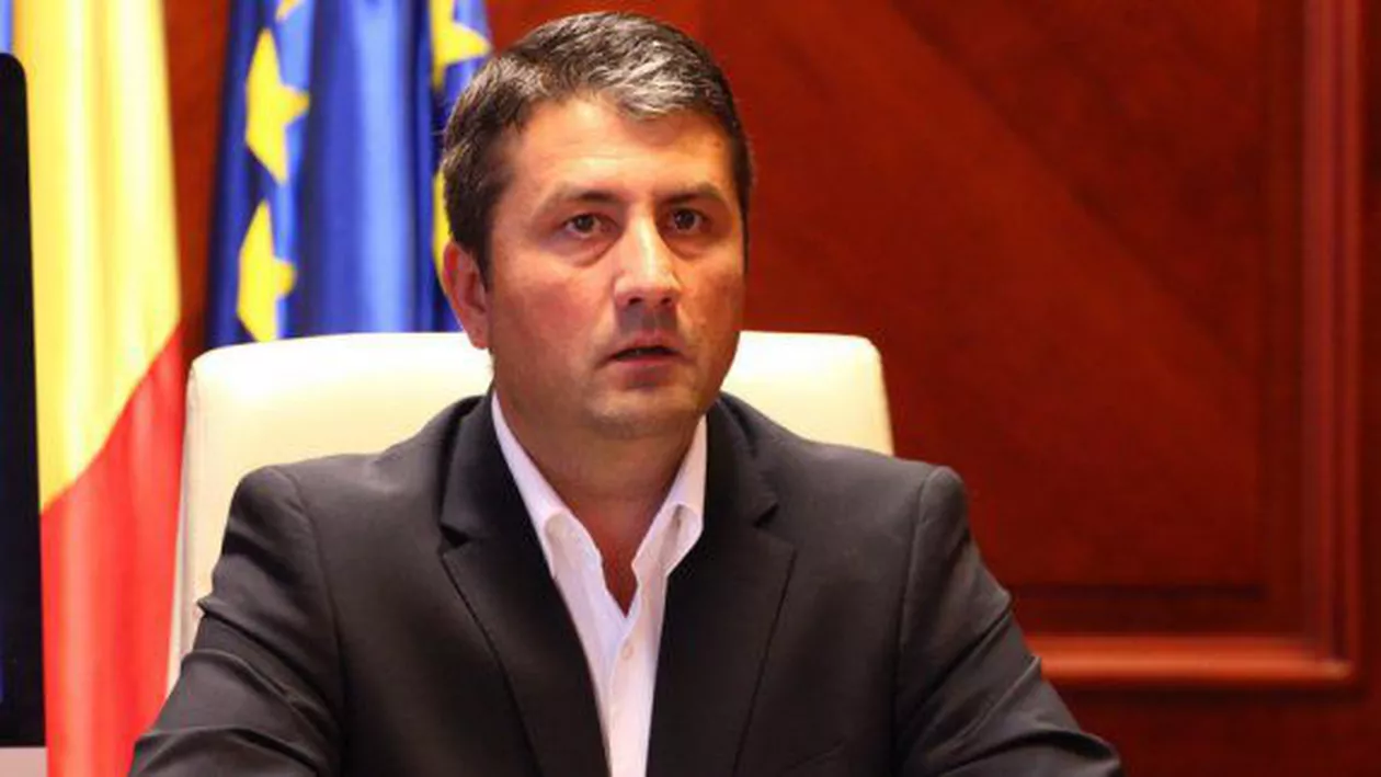 Primarul PSD al Constanței, Degebal Făgădău, le-a oferit constănțenilor o groapă în locul unui parc. Orașul este sufocat de imobile construite abuziv (VIDEO)