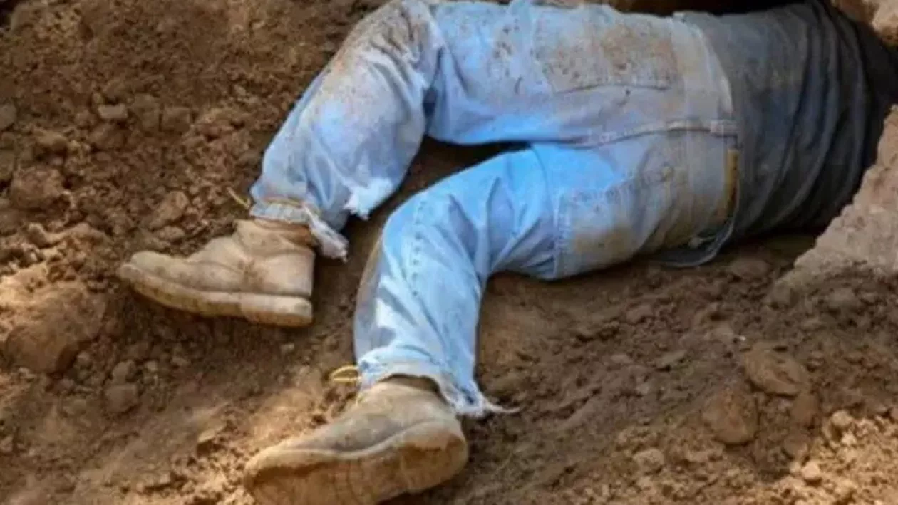 A spart un zid din casă şi a dat peste ceva uluitor: era acolo de 3000 de ani!