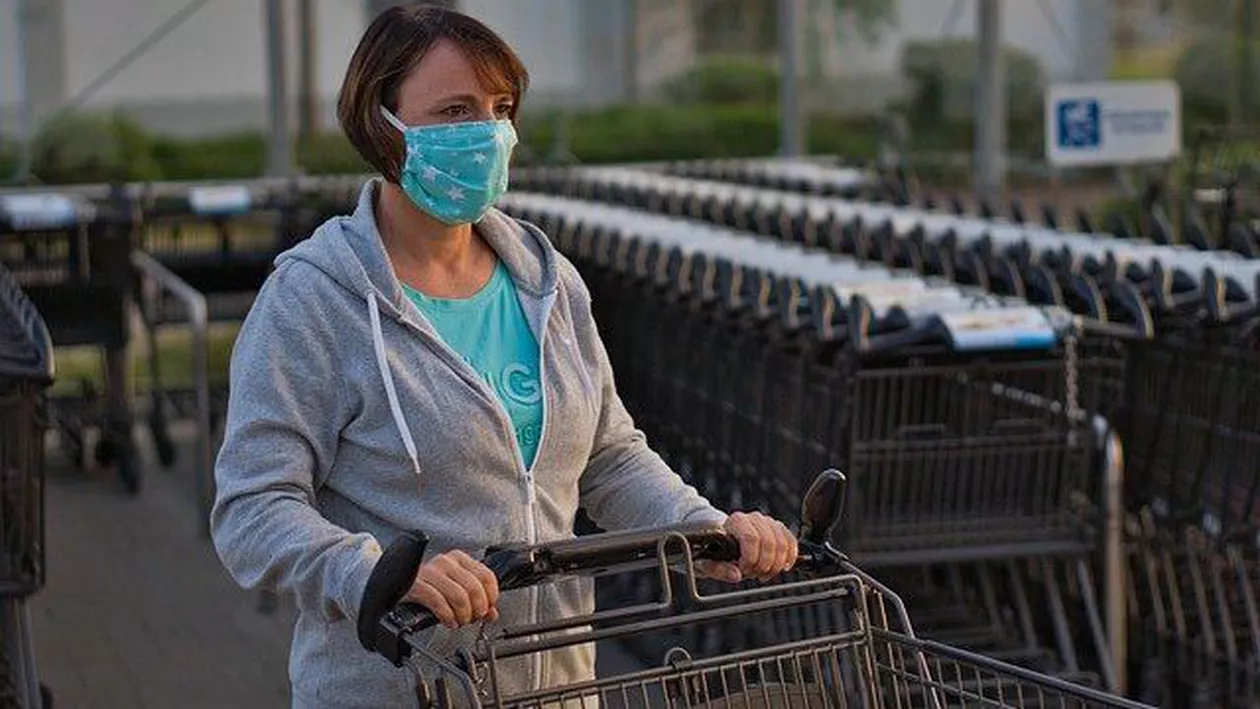 Al doilea județ roșu: Purtarea măștii, obligatorie și în Dâmbovița, de joi