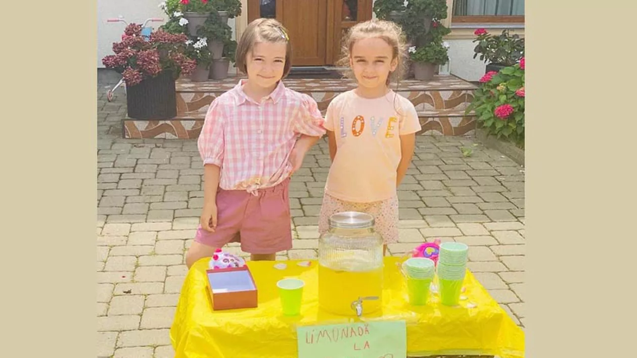Lecție de viață și bunătate de la două fetițe din Botoșani. Au vândut limonadă la 2 lei o zi întreagă ca să strângă bani pentru...