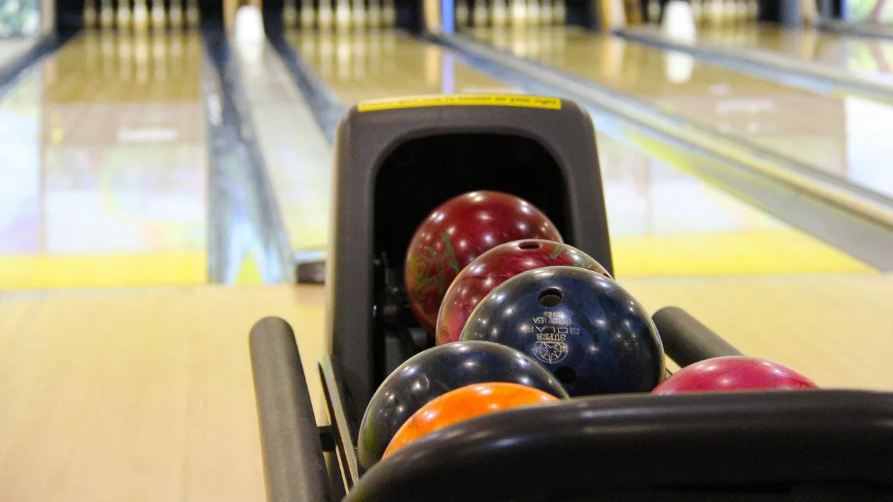 Culmea investiției: Sală de bowling într-o comună cu 1.700 de locuitori. Primar: „Asta mă face să fiu optimist că tinerii vor rămâne acasă”